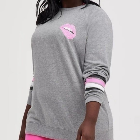 Relaxed Fit Raglan Sweatshirt - Ultra Soft Fleece Pink Lips Heather Grey - Picture 2 of 4